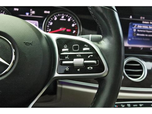 Used 2019 Mercedes-Benz E 300 image 19