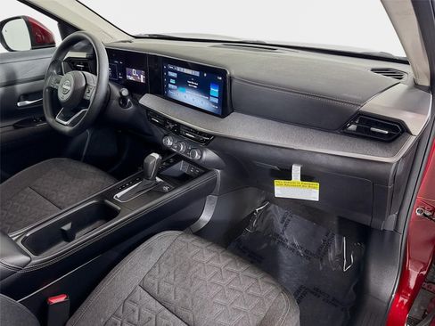 Certified 2025 Nissan Kicks SV AWD/4WD image 26