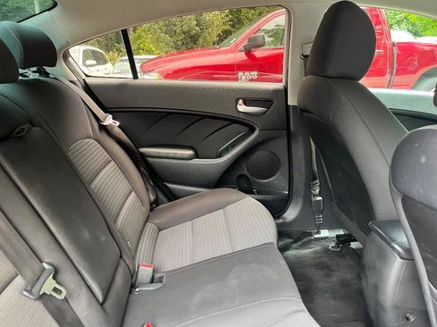 Used 2017 Kia Forte LX w/ LX Popular Package FWD image 35