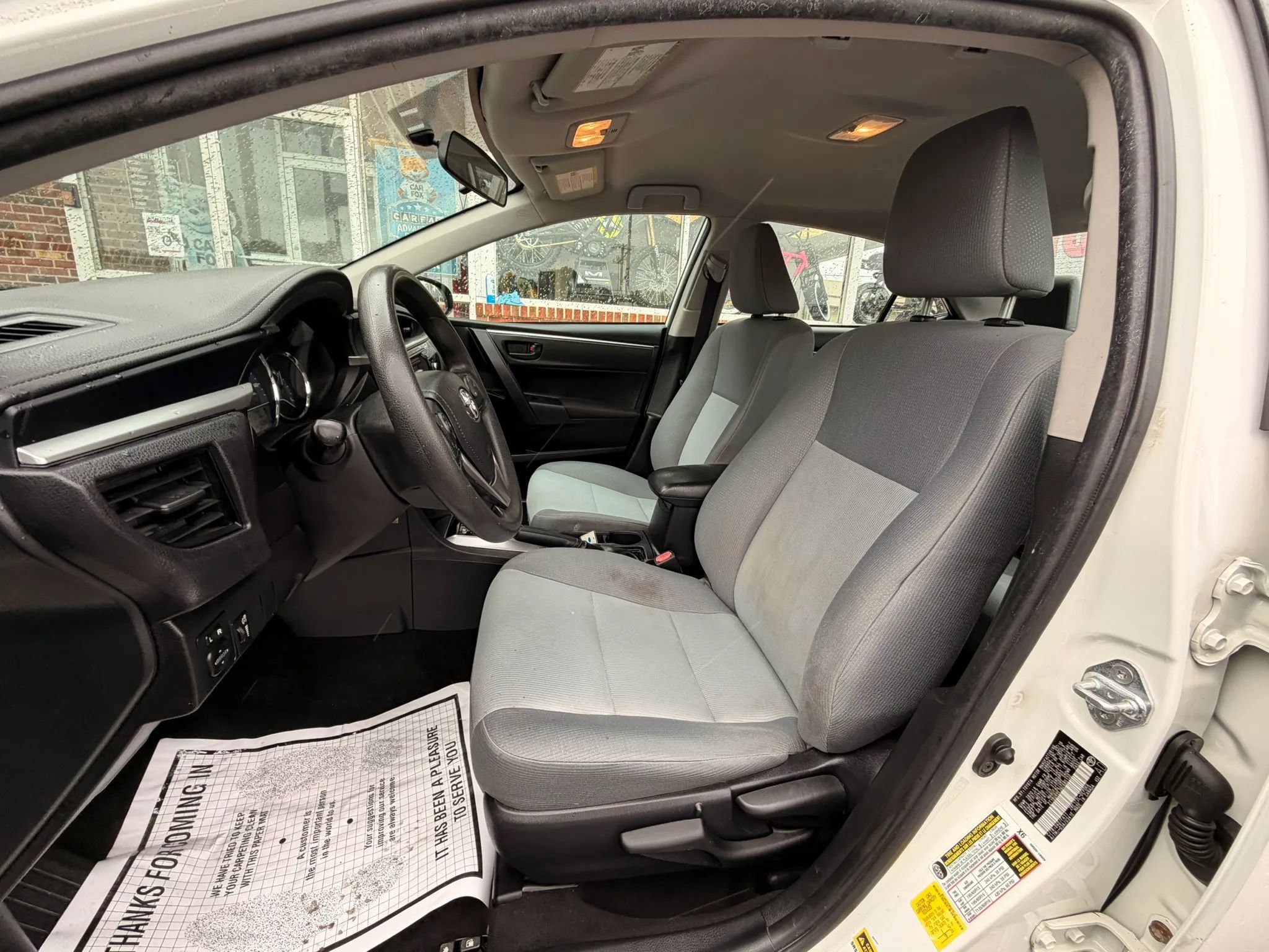 Used 2016 Toyota Corolla L FWD image 4