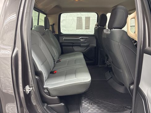Used 2019 RAM 1500 Big Horn AWD/4WD image 10