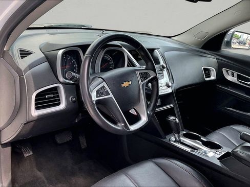 Used 2017 Chevrolet Equinox Premier w/ Enhanced Convenience Package FWD image 17