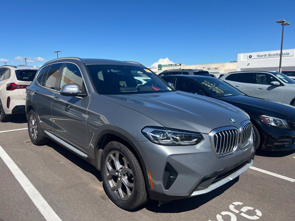 Certified 2023 BMW X3 xDrive30i w/ Premium Package w/ZPA AWD/4WD image 3