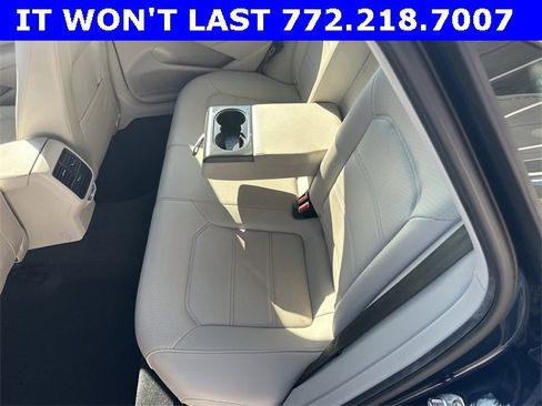 Certified 2022 Volkswagen Passat 2.0T SE image 10