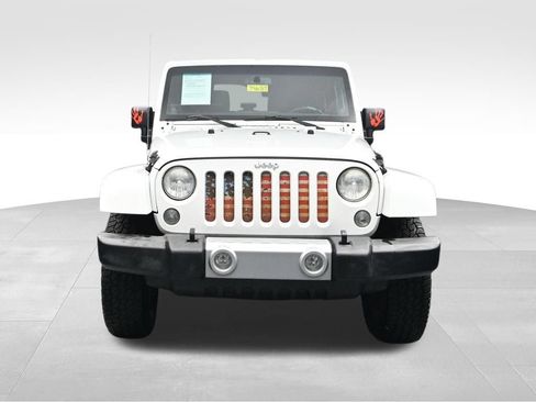 Used 2014 Jeep Wrangler Sahara w/ Dual Top Group AWD/4WD image 8