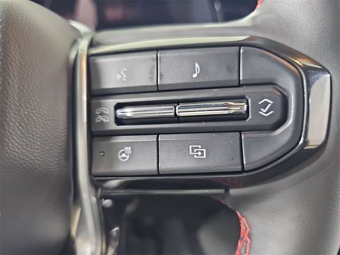 Certified 2023 Chevrolet Colorado Z71 w/ Z71 Convenience Package 2 image 26