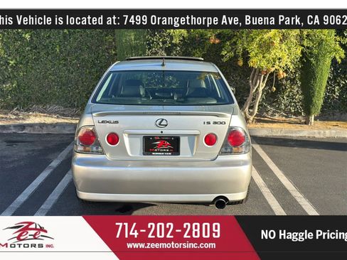Used 2004 Lexus IS 300 w/ Pwr & Alcantara Pkg RWD image 8