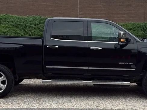 Used 2017 Chevrolet Silverado 2500 LTZ w/ Duramax Plus Package AWD/4WD image 5