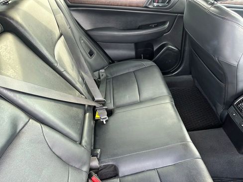 Used 2016 Subaru Outback 2.5i Limited image 19