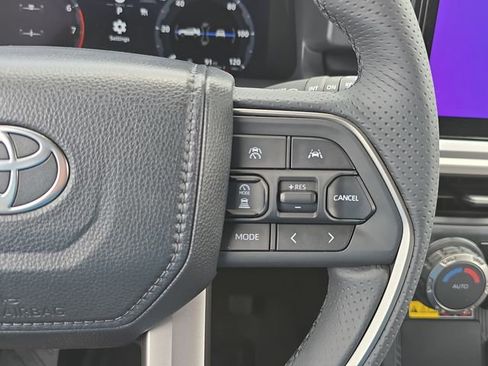 New 2026 Toyota 4Runner TRD Off-Road Premium AWD/4WD image 18