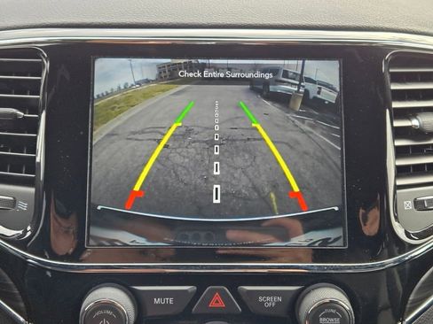 Used 2020 Jeep Grand Cherokee Limited image 25