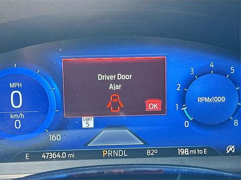 Used 2021 Ford Escape Titanium image 12