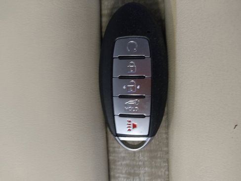 Used 2019 Nissan Murano SV w/ Premium Package FWD image 32