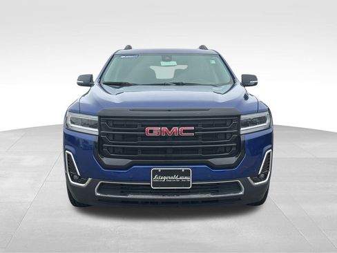 Used 2023 GMC Acadia SLT image 3