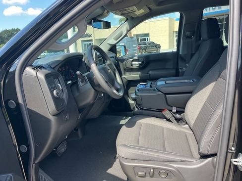 New 2026 Chevrolet Silverado 1500 Custom w/ LPO, Dark Essentials Package image 17