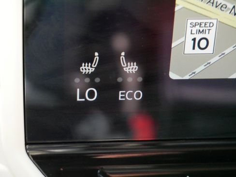 Used 2023 Volkswagen ID.4 Pro S image 27