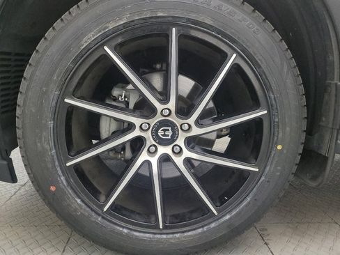 Used 2019 Nissan Pathfinder SL image 31