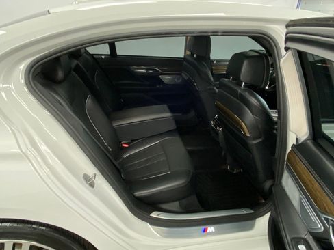 Used 2016 BMW 750i xDrive image 37