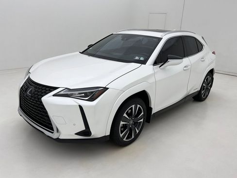 Certified 2022 Lexus UX 250h w/ Premium Package AWD/4WD image 8