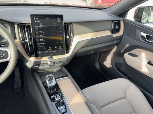 Used 2026 Volvo XC60 B5 Plus w/ Climate Package AWD/4WD image 27