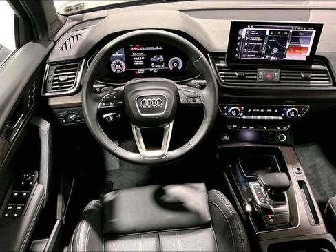 Used 2025 Audi Q5 2.0T Premium Plus w/ Premium Plus Package AWD/4WD image 4