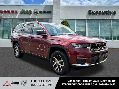Used 2023 Jeep Grand Cherokee L Limited w/ Luxury Tech Group II AWD/4WD image 5