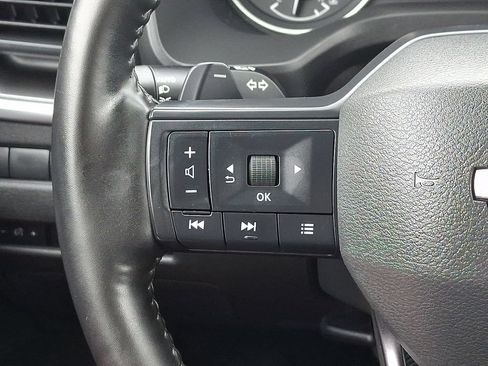 Used 2025 Nissan Rogue SV AWD/4WD image 20