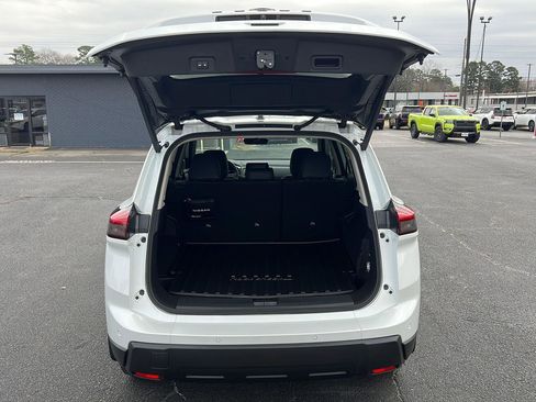 New 2026 Nissan Rogue SV image 12