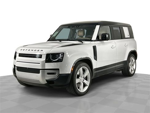 Used 2024 Land Rover Defender 110 SE image 1