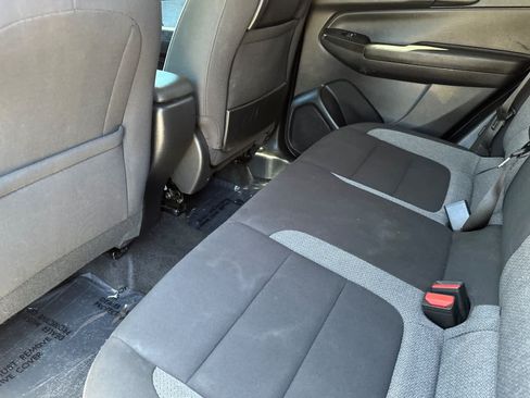Used 2023 Chevrolet TrailBlazer LT AWD/4WD image 4