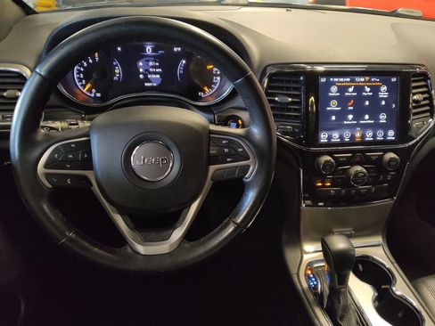 Used 2021 Jeep Grand Cherokee Laredo X RWD image 22