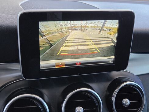 Used 2019 Mercedes-Benz GLC 300 image 30