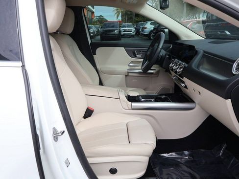 Used 2022 Mercedes-Benz GLA 250 w/ Premium Package Lite image 27