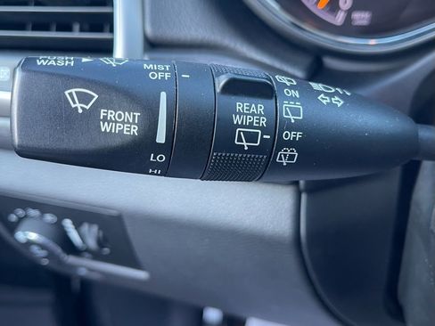 Used 2018 Jeep Grand Cherokee Altitude AWD/4WD image 20