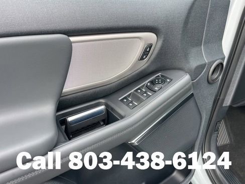 New 2026 Ford Expedition Active RWD image 8