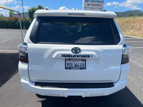 Certified 2023 Toyota 4Runner SR5 Premium w/ Moonroof Package AWD/4WD image 10
