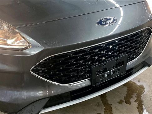 Used 2020 Ford Escape SEL image 33