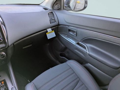 New 2026 Mitsubishi Outlander Sport SE image 18