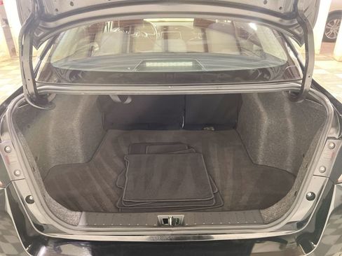 Used 2020 Nissan Versa SR image 25