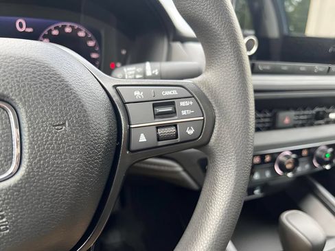 Used 2025 Honda Accord SE image 23