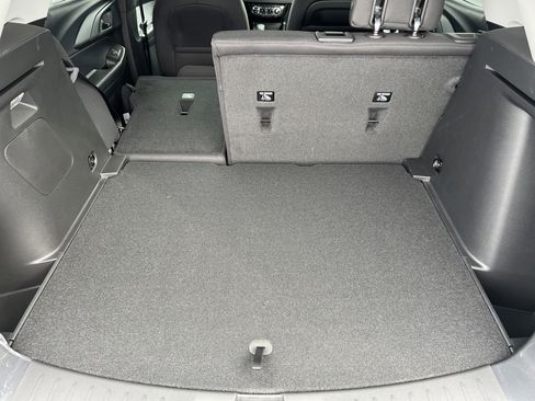 New 2026 Chevrolet TrailBlazer LT w/ Convenience Package FWD image 19