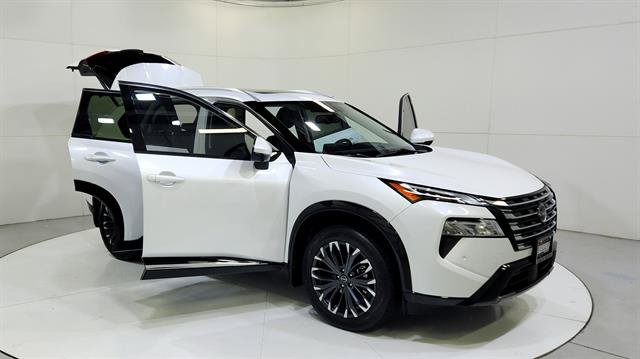Certified 2024 Nissan Rogue Platinum w/ Platinum Premium Package FWD image 29