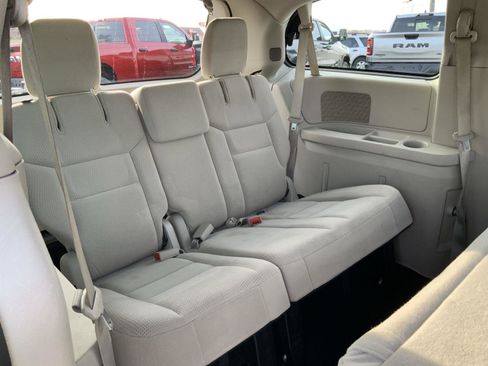 Used 2015 Dodge Grand Caravan American Value Package w/ UConnect Hands-Free Group image 41