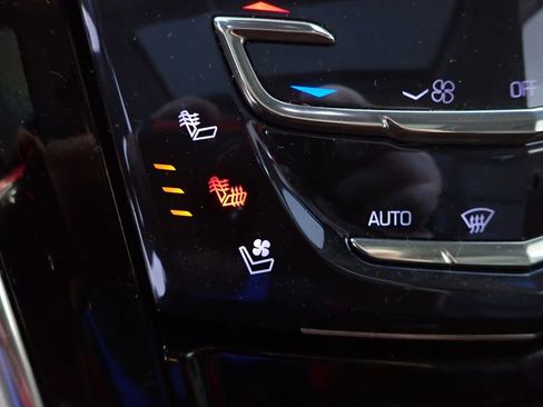 Used 2016 Cadillac Escalade Luxury image 5