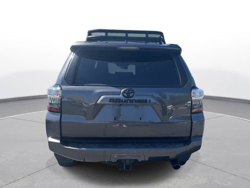 Used 2022 Toyota 4Runner SR5 RWD image 7