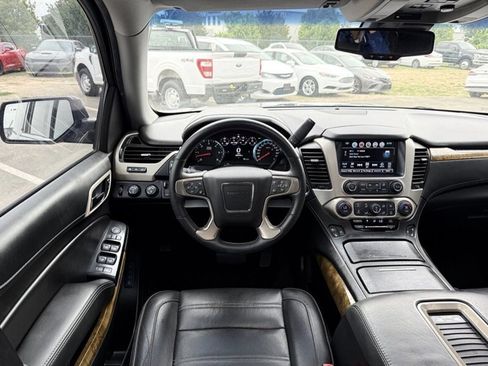 Used 2017 GMC Yukon Denali w/ Open Road Package AWD/4WD image 35