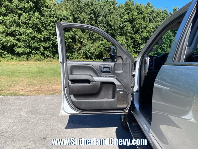 Used 2018 Chevrolet Silverado 2500 LTZ w/ Vortec Plus Package AWD/4WD image 17