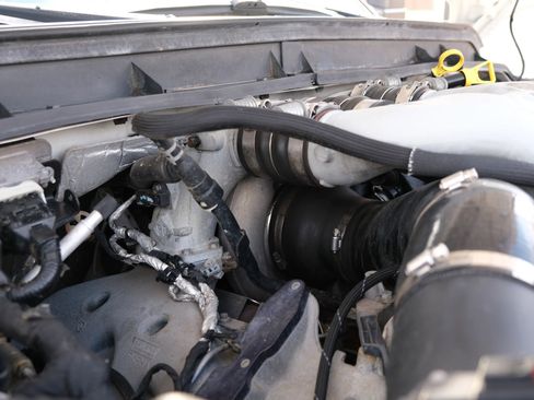 Used 2015 Ford F350 Lariat w/ Lariat Interior Package image 73