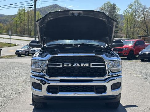 Used 2022 RAM 2500 Tradesman AWD/4WD image 18