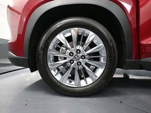 Used 2024 Toyota Grand Highlander Platinum image 16